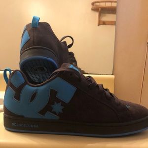 DC skate shoes